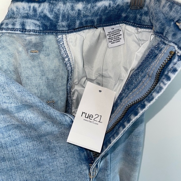 Rue 21 High Rise Cargo Wide‎ Leg Size 14 - Picture 10 of 11